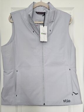 NWT Stio Fernos Insulated Vest Women’s XL Quiet Gray Gorpcore Hiking Outdoor